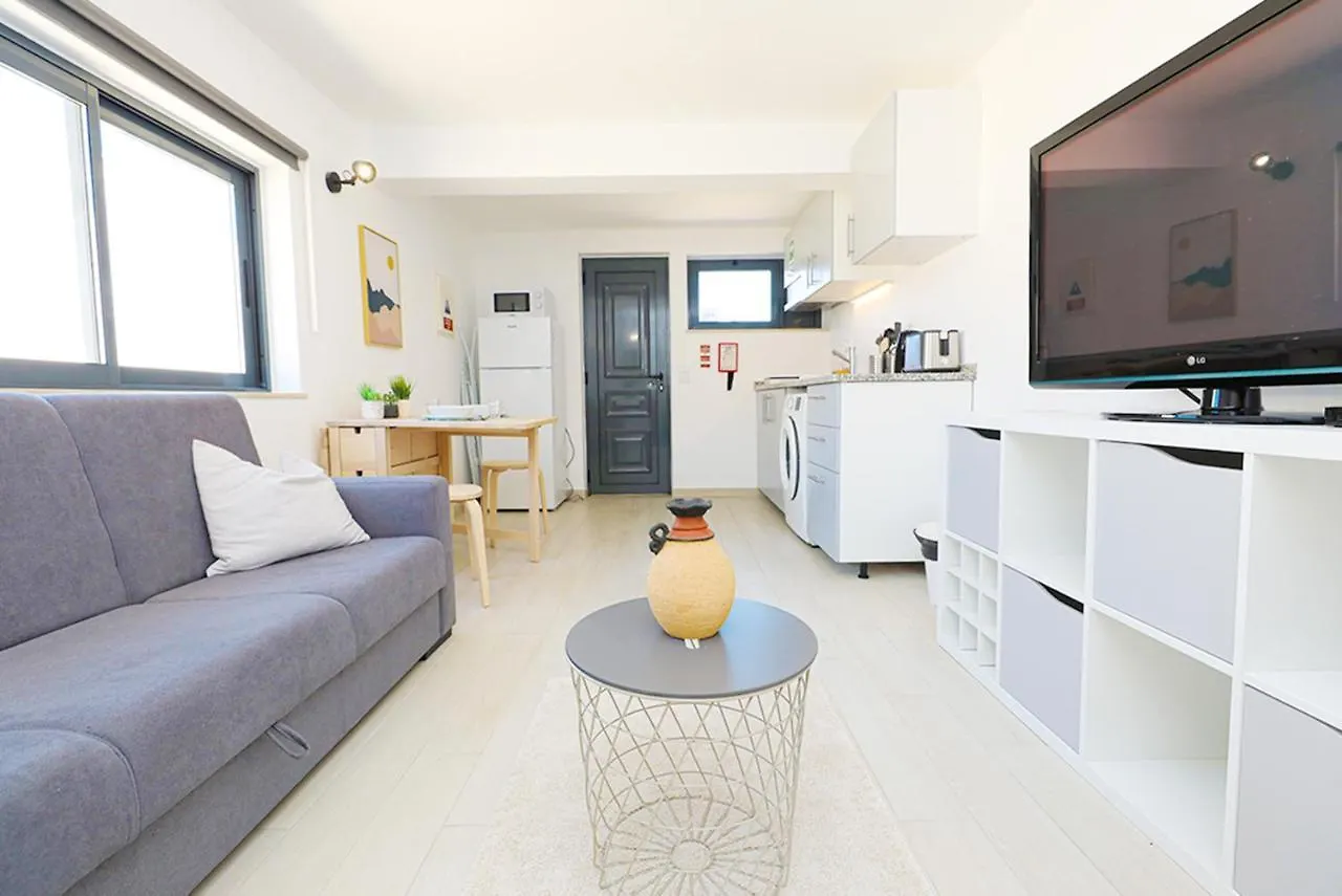 A62 - Cul De Sac Apartment In Lagos