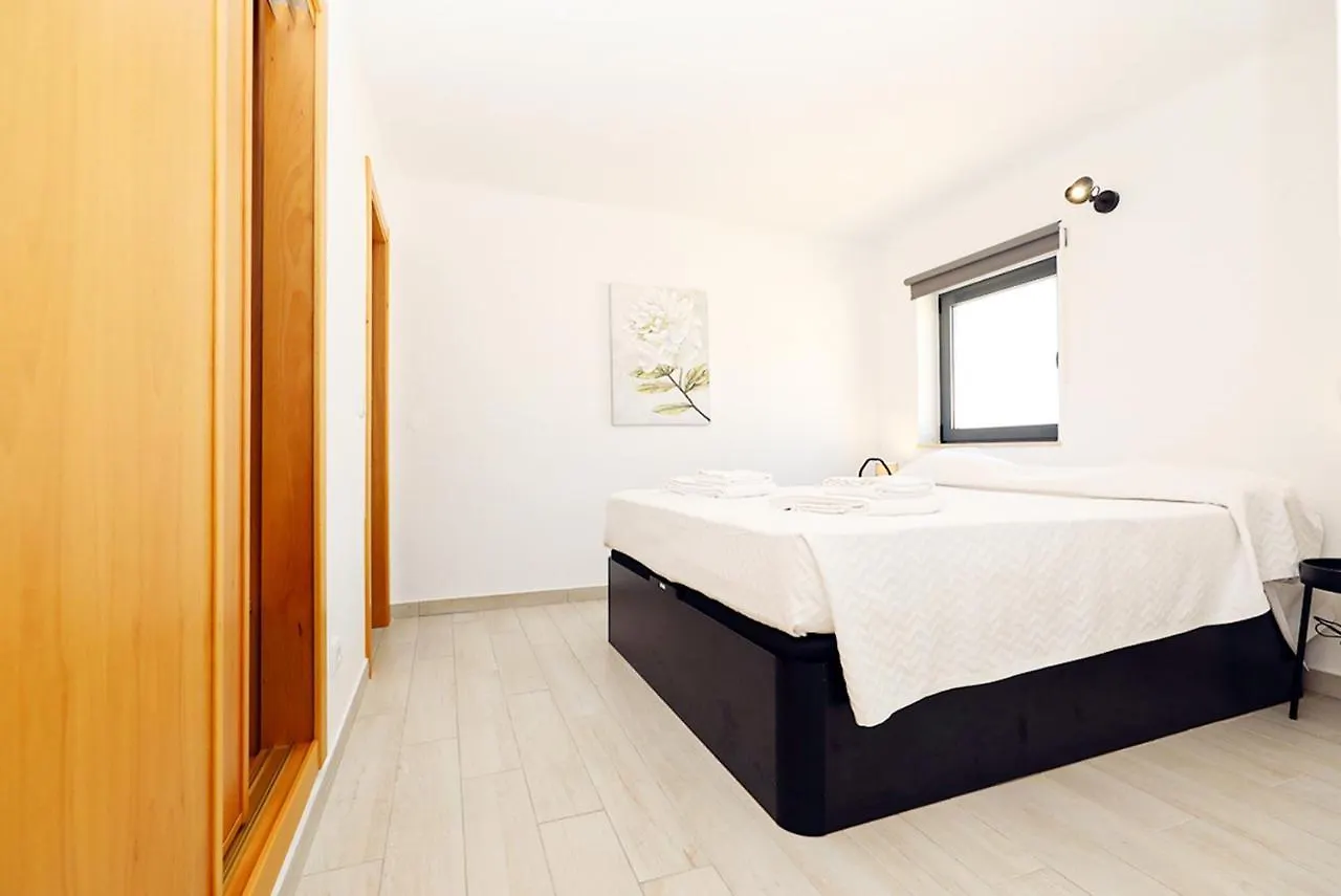A62 - Cul De Sac Apartment In Lagos Portugal